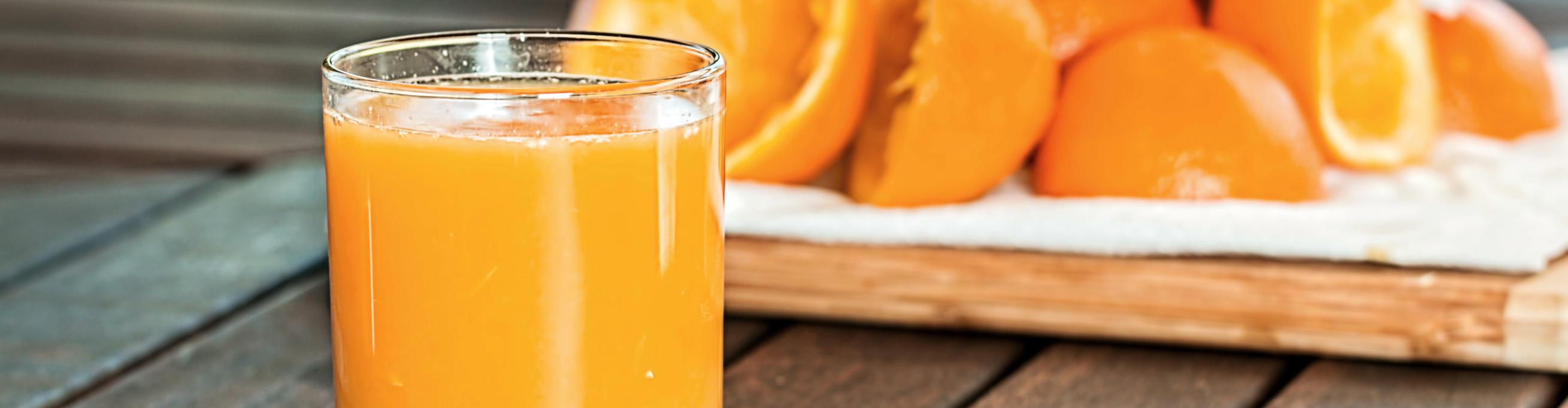 Orange juice and oranges